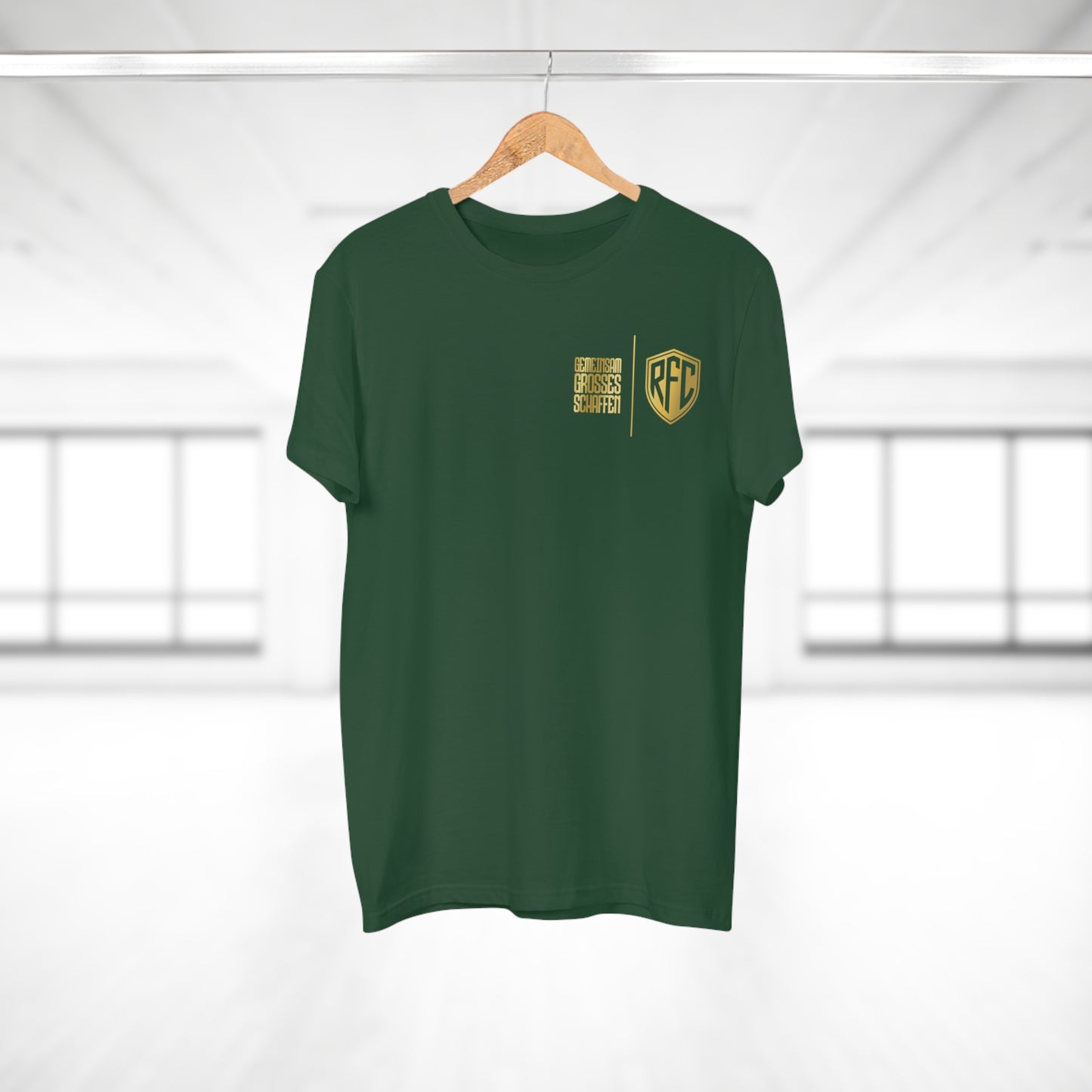T-Shirt "AUS GUTEM HOLZ GESCHNITZT" (Unisex)